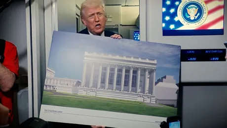 Donald Trump prezintă un proiect de remodelare a Casei Albe.