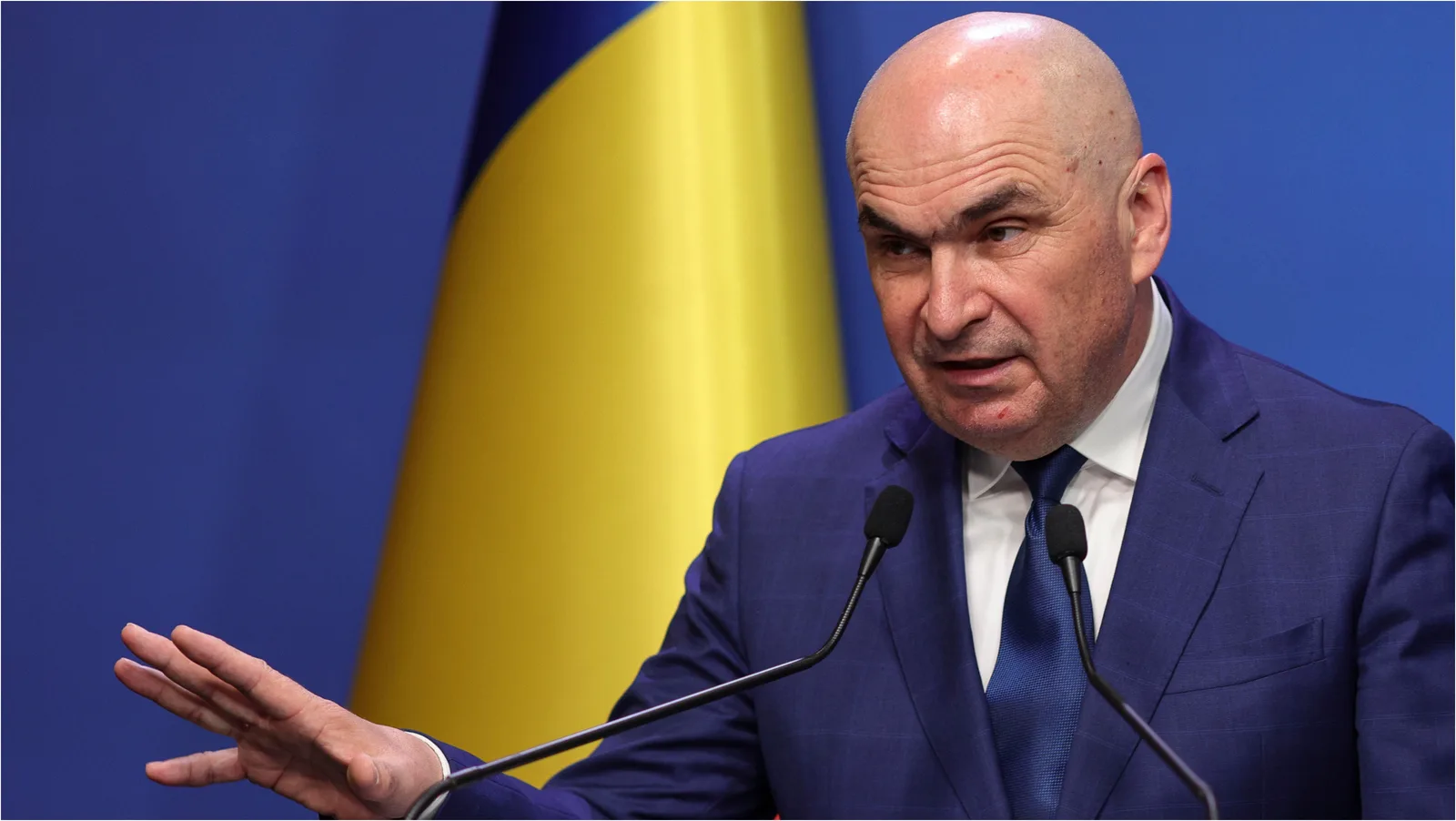 Premierul discută despre reglementările ANRE pentru racordare și licențiere.