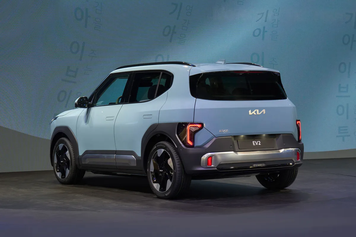 Kia EV2, SUV electric compact, prezentat la Salonul Auto de la Bruxelles.