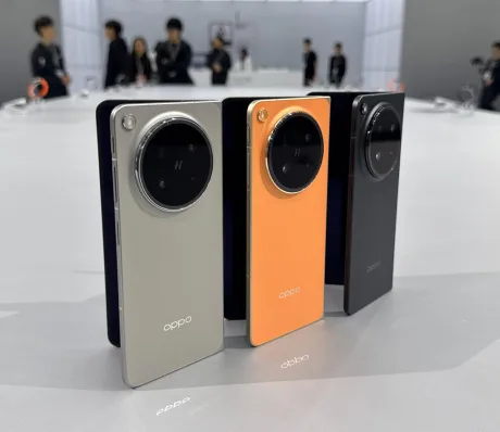 OPPO Find N6, un telefon pliabil de top, atrage atenția pe piața chineză.