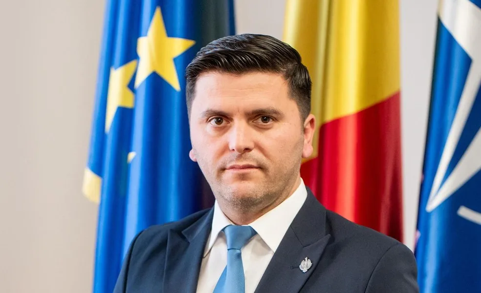 Adrian Cozma discută despre viitorul PNL și alianțele politice.