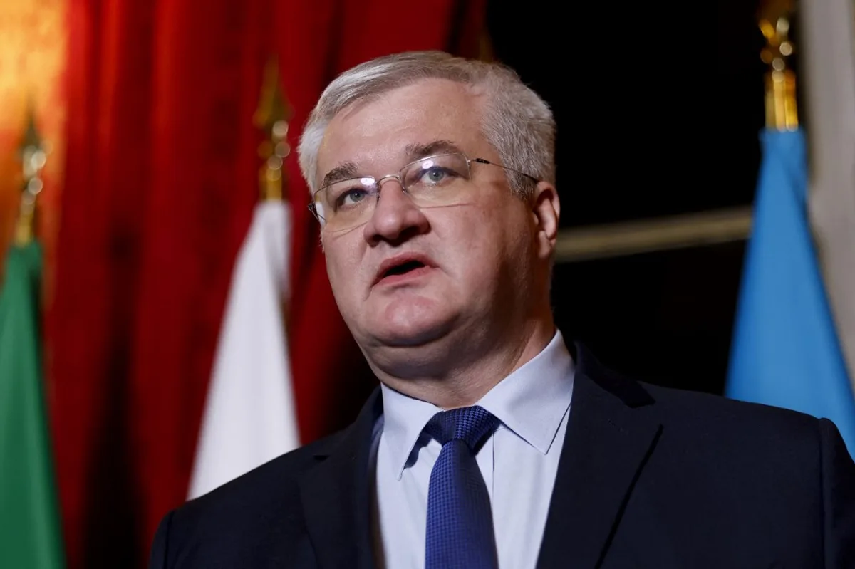 Ministrul ucrainean de externe discutând despre negocierile de pace cu Rusia.