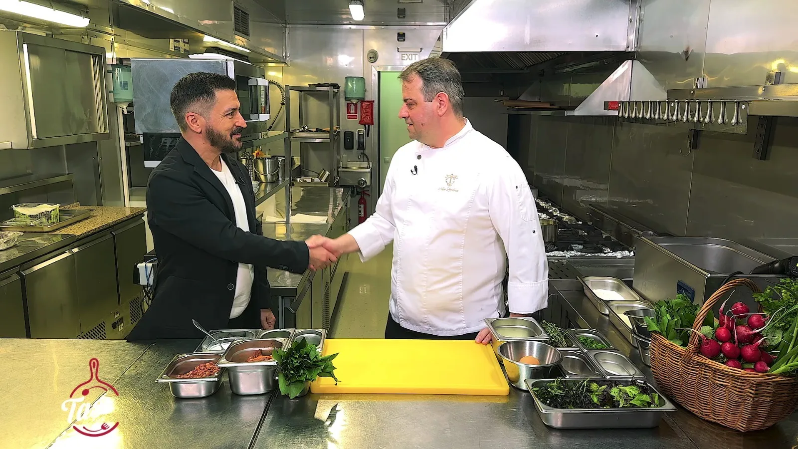 Răzvan Tecuceanu discută despre provocările gastronomiei românești.