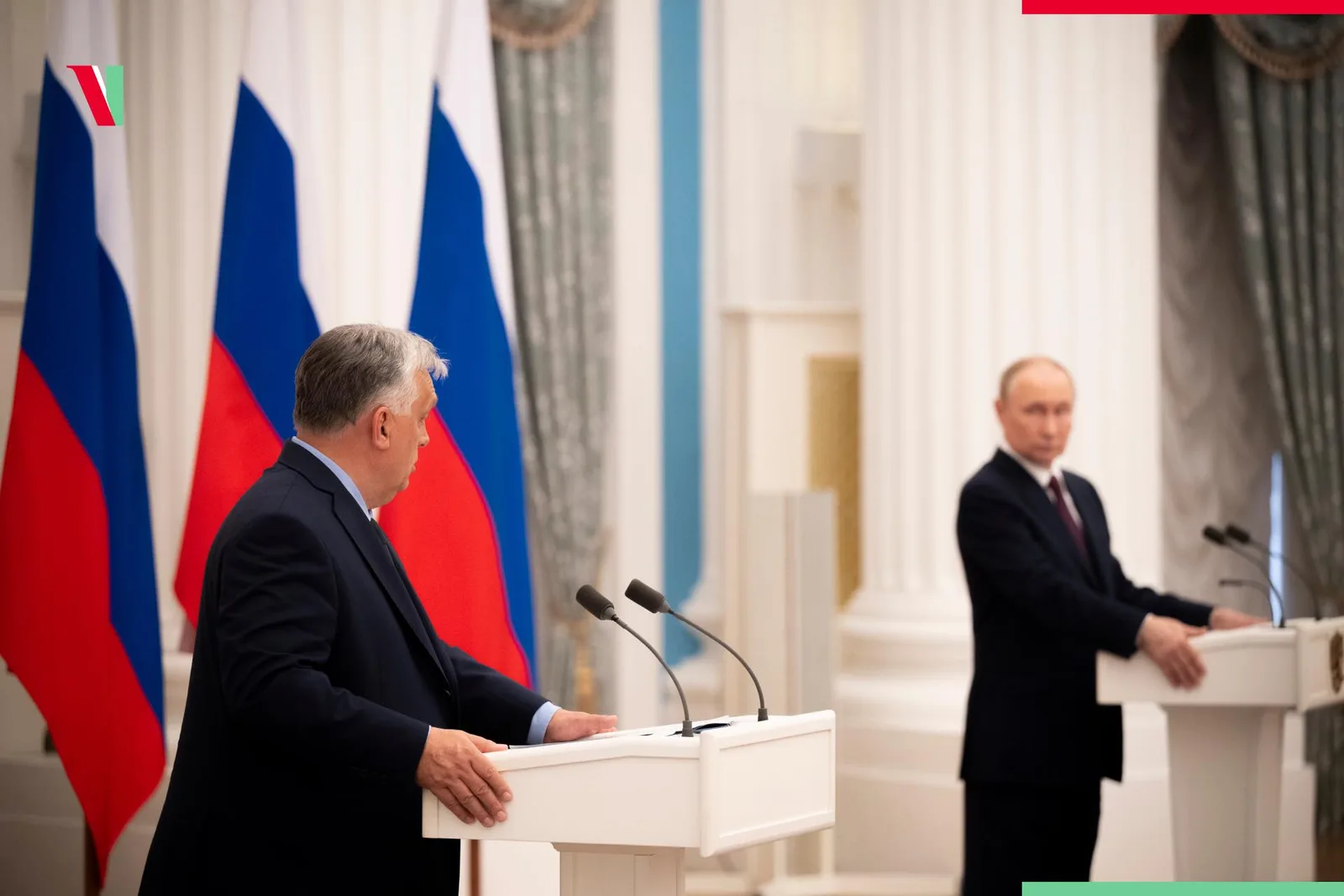 Viktor Orbán la o conferință de presă, discutând despre alegerile din Ungaria.