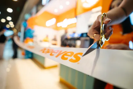 Deschiderea primului restaurant Popeyes din Suceava la Iulius Mall.