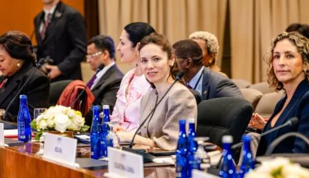 Reuniune internațională pentru educația digitală a copiilor la Washington D.C.