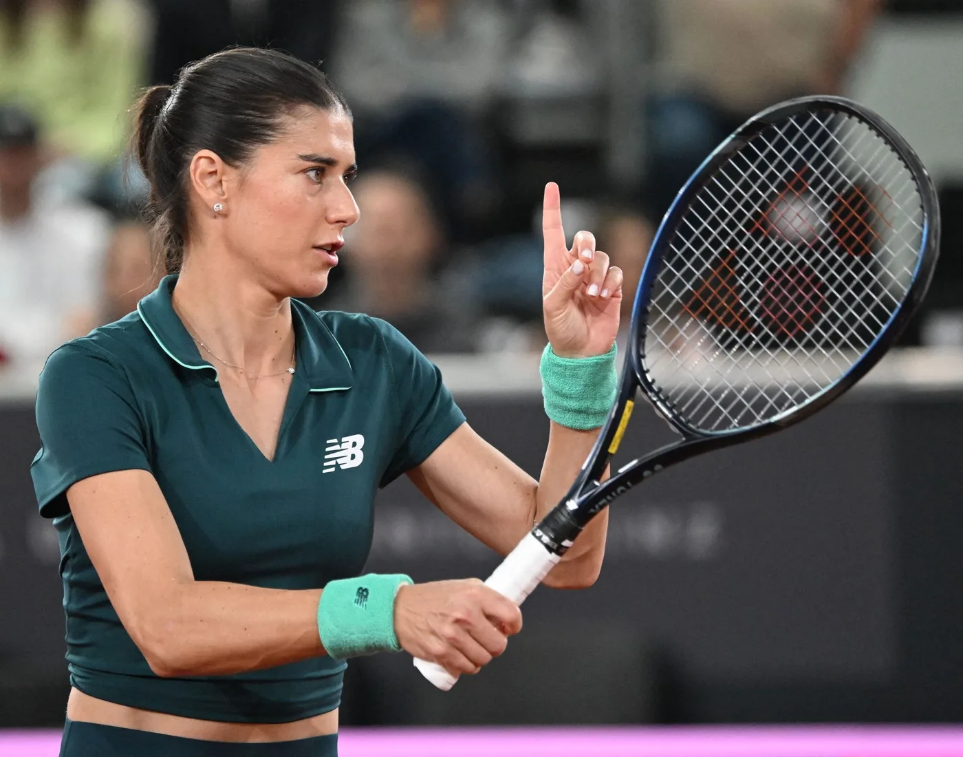 Sorana Cîrstea sărbătorește victoria în semifinale la Roma.