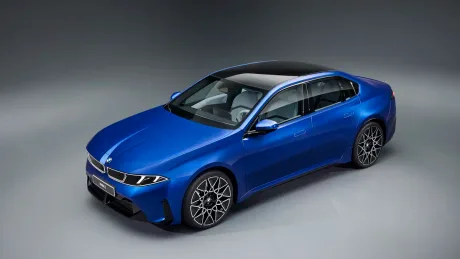 Noul BMW i3 electric, cu design modern și autonomie de 900 km.