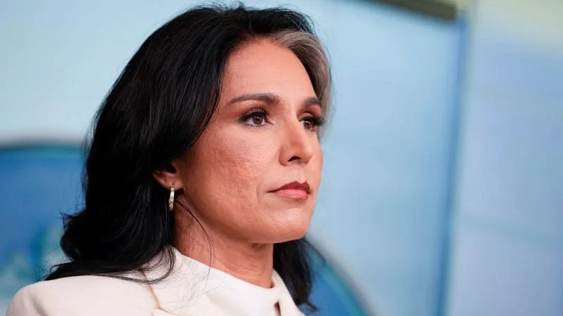 Tulsi Gabbard anunță demisia din funcția de director al informațiilor naționale.