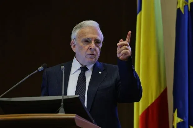 Mugur Isărescu discutând despre fiscalitate și credibilitatea României.