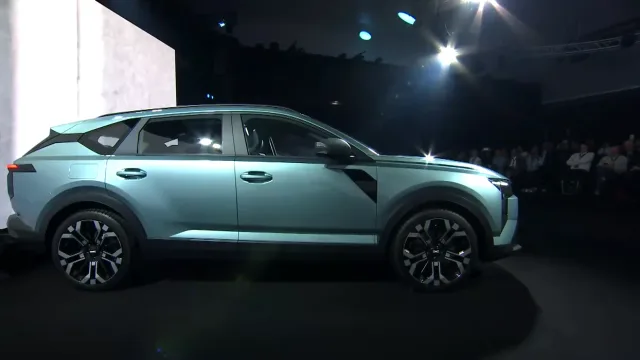 Dacia Striker prezentat la conferința Renault futuREady, cu un design modern.