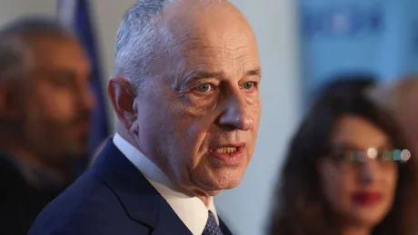 Mircea Geoană discutând despre acuzațiile recente legate de influențe externe.