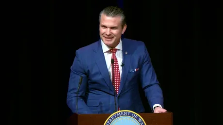 Pete Hegseth vorbește la Pentagon despre religie și politică.
