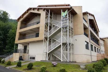 Noua stațiune balneară Vizantea, un complex modern pentru relaxare.