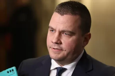 Reacția oficialilor bulgari la avertismentul Iranului despre avioanele americane.