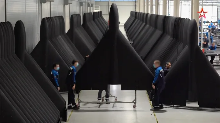 Dronele autonome dezvoltate de Rusia pentru război, în proces de asamblare.