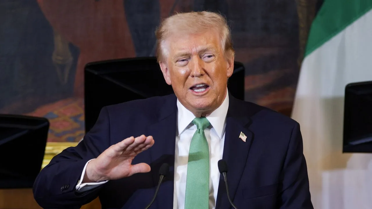 Donald Trump discută despre amenințările militare la adresa Iranului.