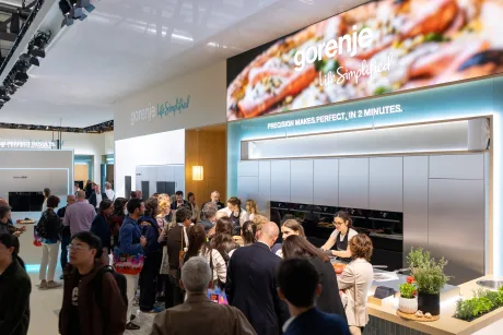 Standul Gorenje la EuroCucina 2026, evidențiind inovațiile în electrocasnice.