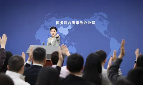 Conferință de presă la Beijing despre relațiile SUA-Taiwan.