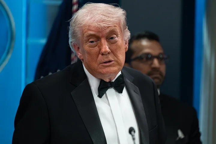 Donald Trump discutând despre relațiile diplomatice cu Iranul.