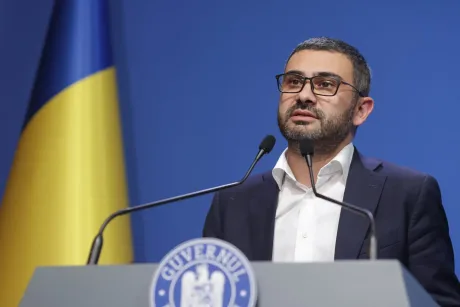 Dragoș Pîslaru susține reforma salariilor demnitarilor la conferință.