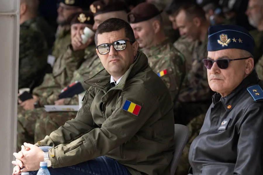 Ministrul Apărării Radu Miruță la un eveniment militar în Lituania.