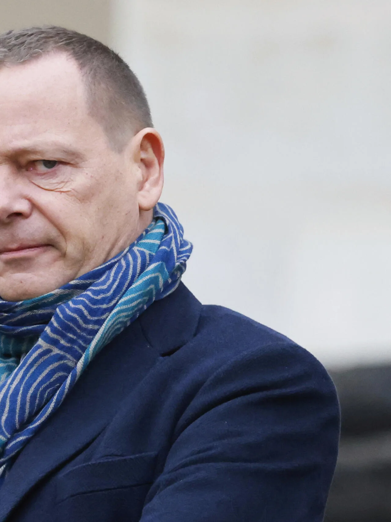 Emmanuel Bonne discutând despre relațiile diplomatice cu Rusia.