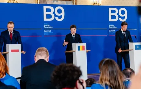 Conferință de presă cu lideri europeni despre securitatea militară americană în Europa.