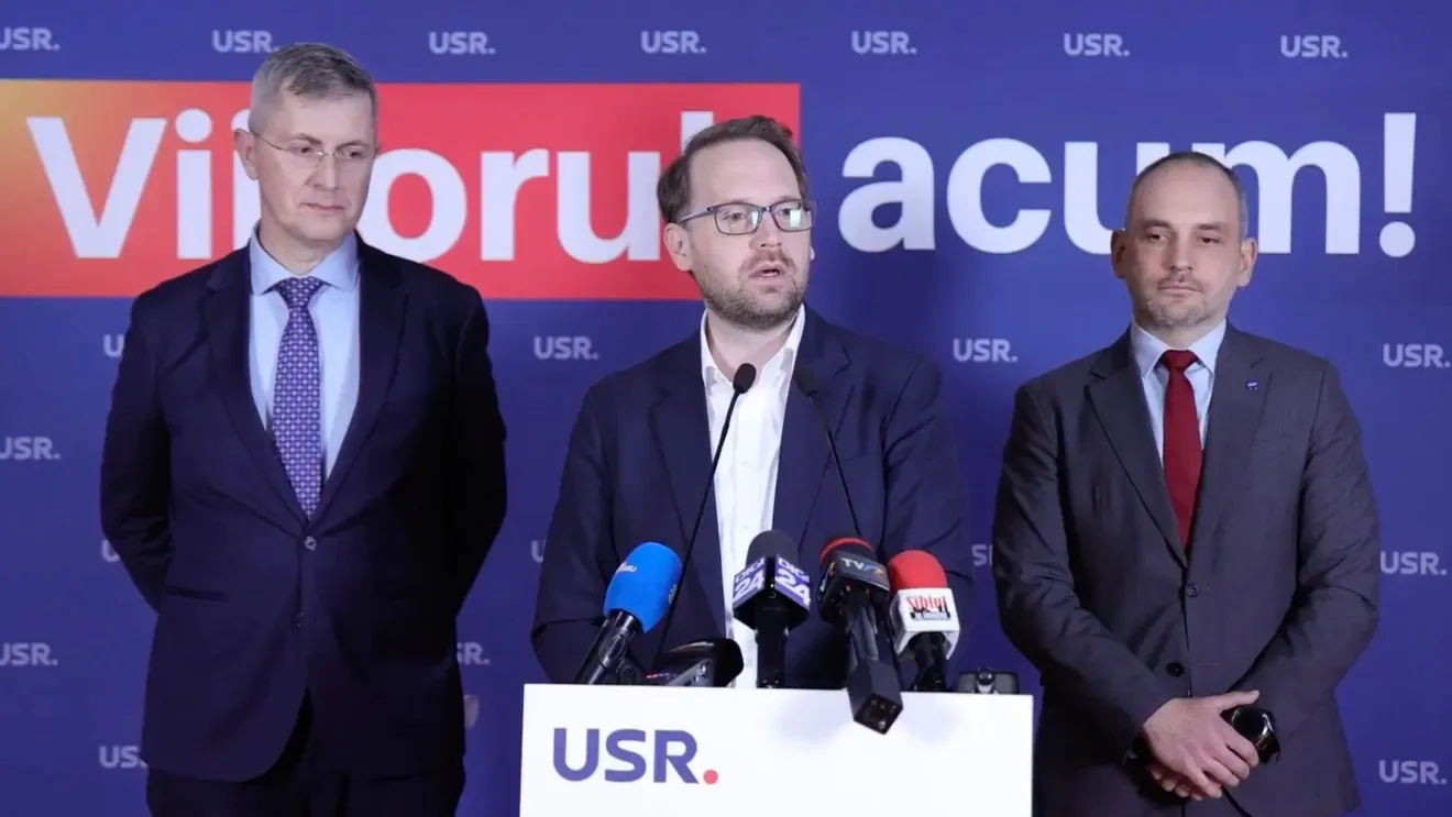 Liderii USR discută despre proiectul România 2036 la congresul din Sibiu.
