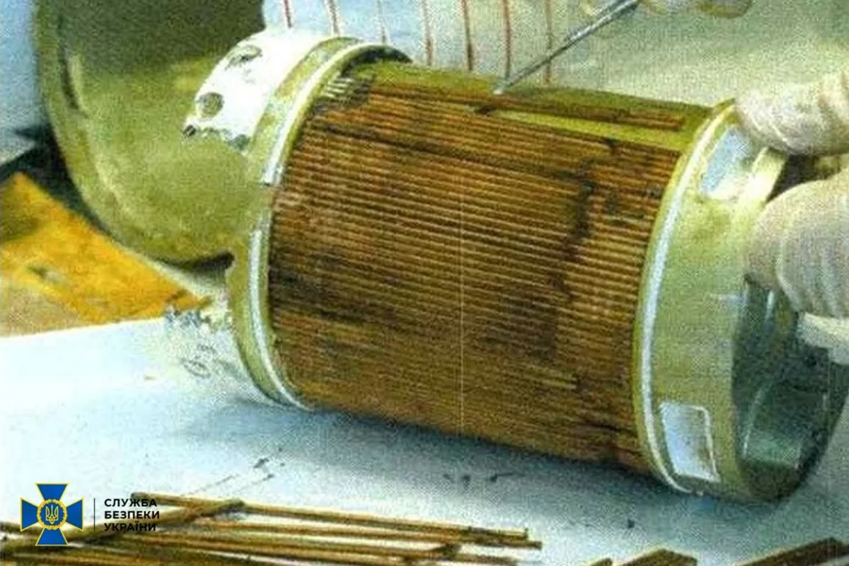 Fragmente de rachetă cu uraniu sărăcit descoperite în Ucraina.