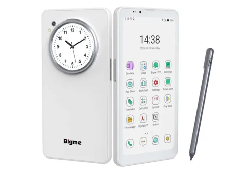 Smartphone hibrid cu ecran E Ink și LCD, ideal pentru citit.