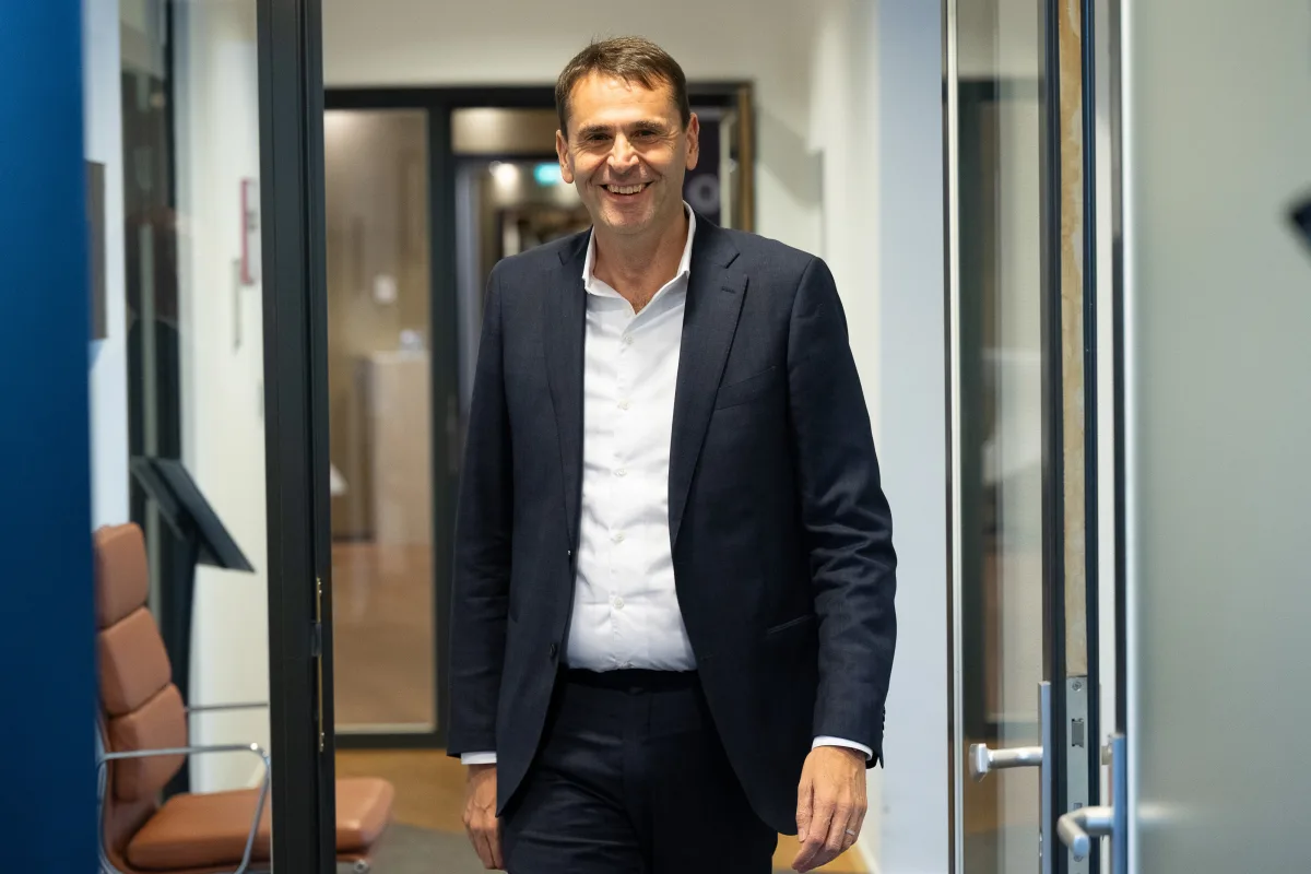 CEO-ul ASML discută despre provocările din industria semiconductorilor.