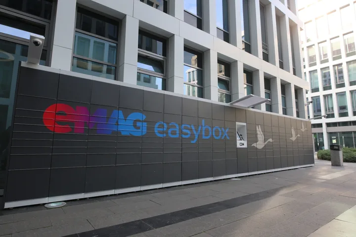 Sediul eMAG, companie afectată de o anchetă în Ungaria.