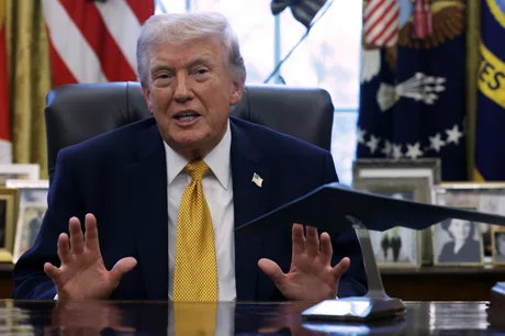 Președintele discută despre desfășurarea trupelor în Orientul Mijlociu.