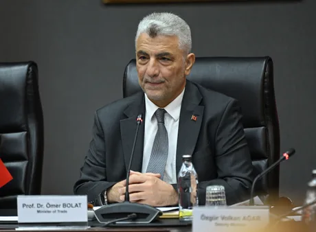 Ömer Bolat discută despre securitatea Strâmtorii Ormuz și rolul NATO.