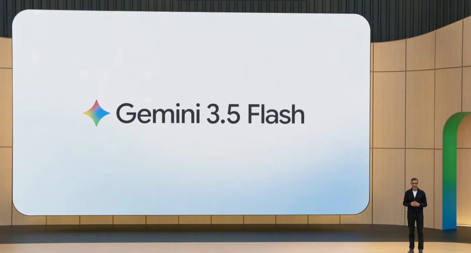 Gemini 3.5 promite un asistent AI autonom pentru sarcini digitale.