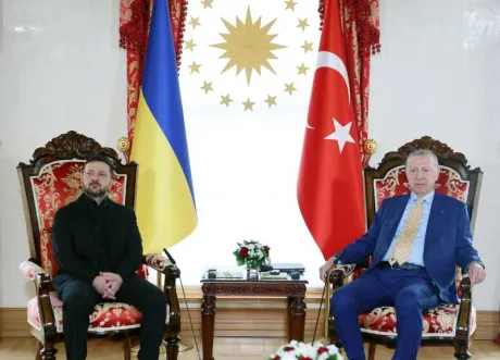 Zelenski și Erdogan discutând despre sprijinul Turciei pentru Ucraina.