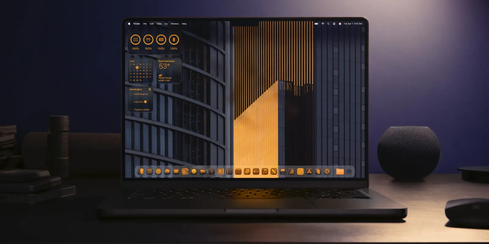 Ecranul unui laptop cu un design modern și culori calde.