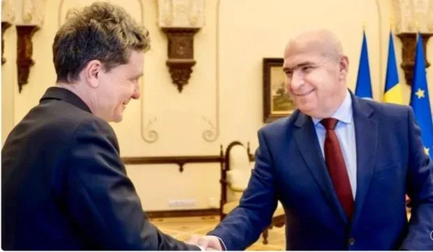 Întâlnire între Ilie Bolojan și Nicușor Dan la Cotroceni pentru consultări guvernamentale.