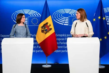 Întâlnire între Maia Sandu și Roberta Metsola la Parlamentul European.