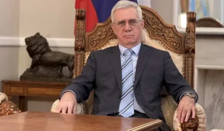Ambasadorul Rusiei la București discută despre evacuarea diplomaților din Kiev.
