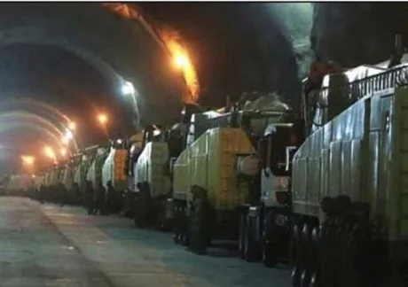 Arsenal subteran de rachete iraniene, evidențiind amenințarea militară persistentă.