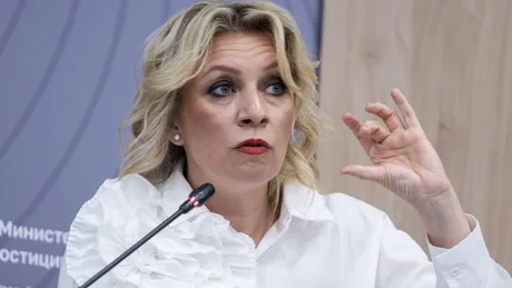 Maria Zaharova discutând despre relațiile dintre Rusia și Armenia.
