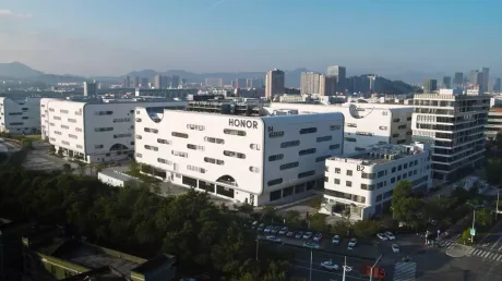 Sediul Honor, un simbol al creșterii tehnologice în România.