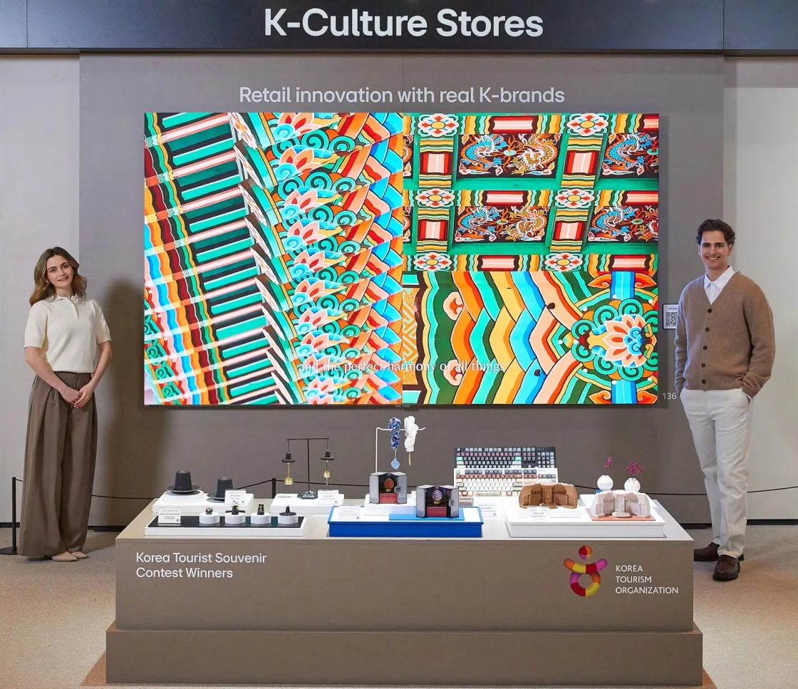 Standul LG la ISE 2026, evidențiind inovațiile în afișaje profesionale.