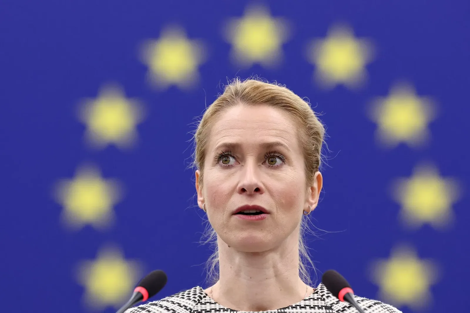 Kaja Kallas discută despre unitatea Uniunii Europene la o conferință internațională.