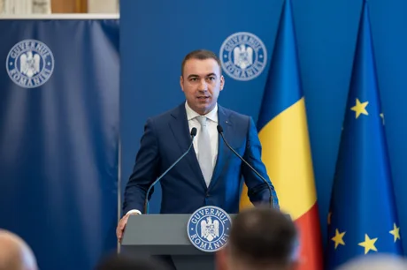 Ministrul Energiei discută despre prețurile carburanților și influențele internaționale.