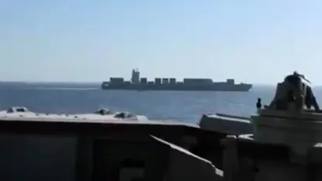 Intervenție militară americană asupra unei nave comerciale iraniene în apropierea Strâmtorii Hormuz.