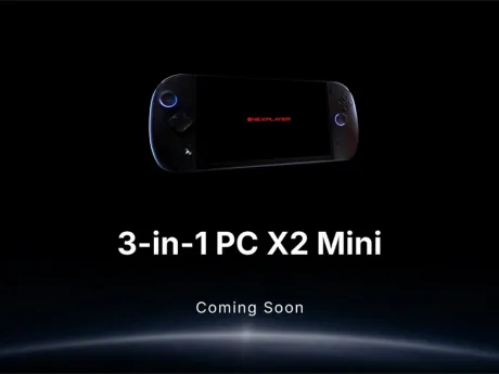 Dispozitiv portabil cu ecran OLED și baterie mare pentru jocuri.