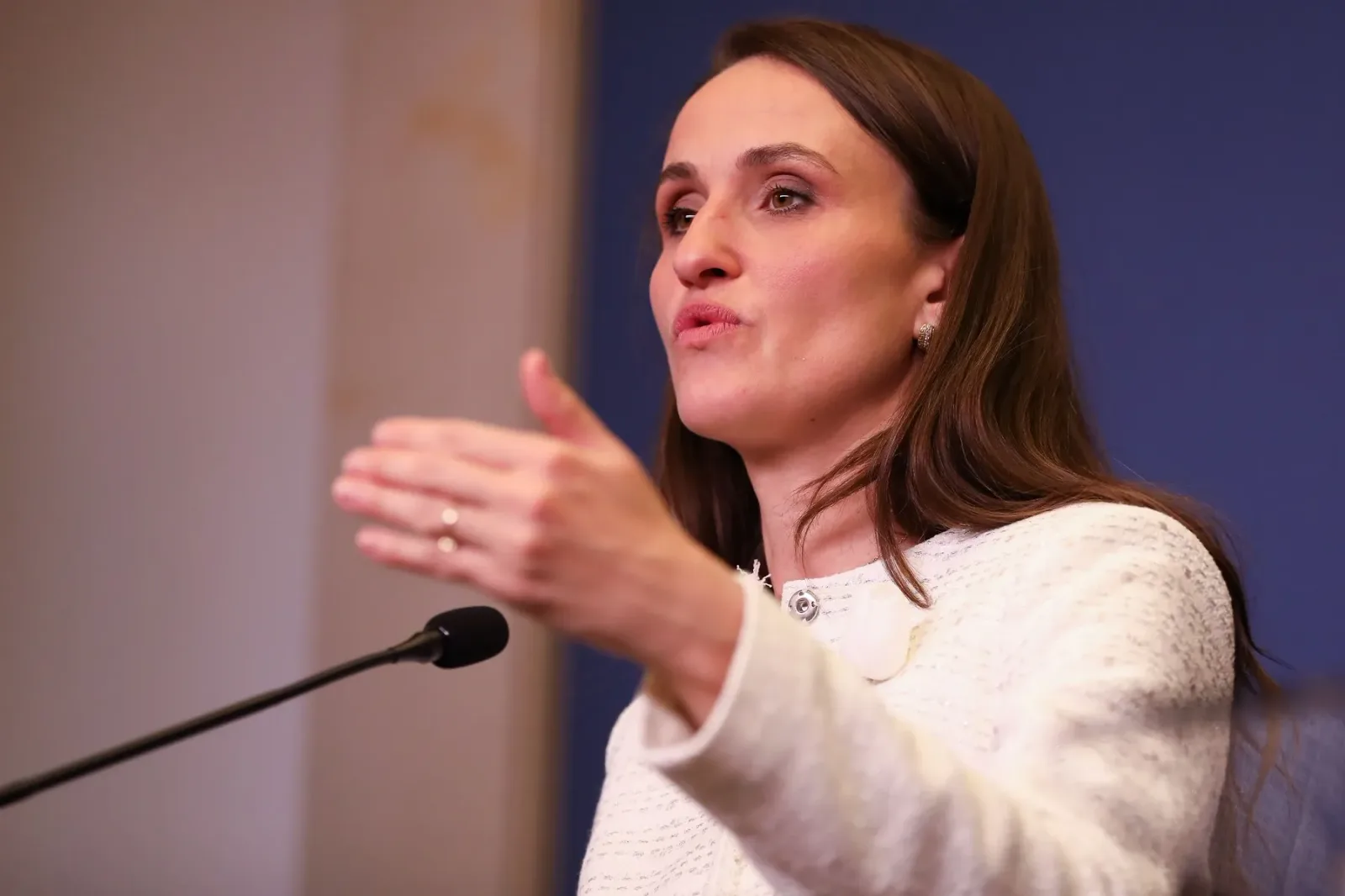 Oana Țoiu discută despre politica externă cu Anita Orban în București.